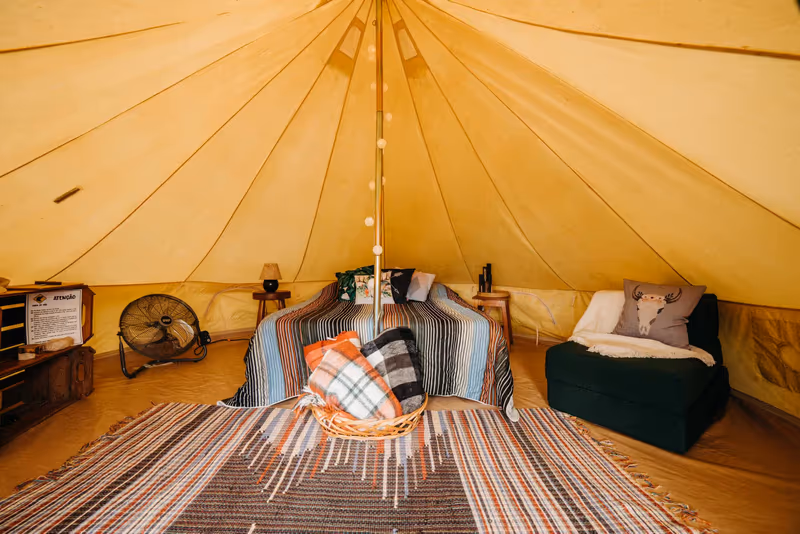 The Windmill Family & Commercial Hotel 