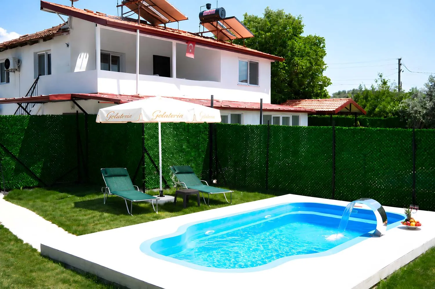 can-kardesler-up-villa