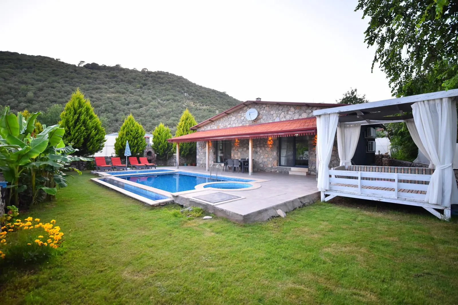 mango-villa